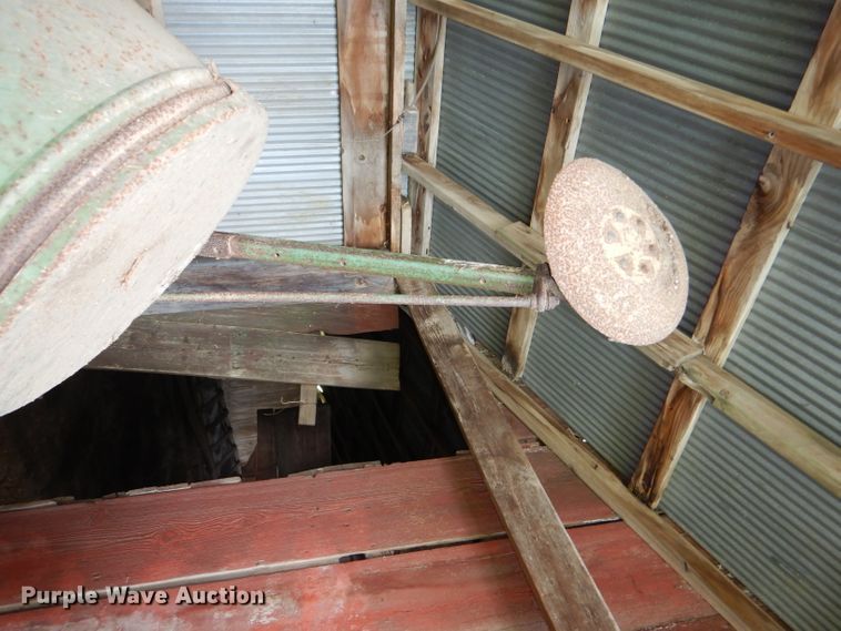 image for item FP9073 John Deere 1250 planter