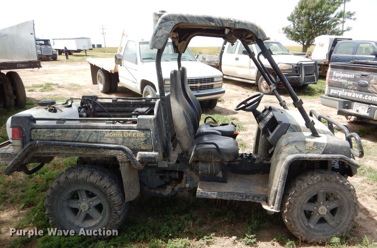 image for item FY9506 2011 John Deere 825i Gator utility vehicle