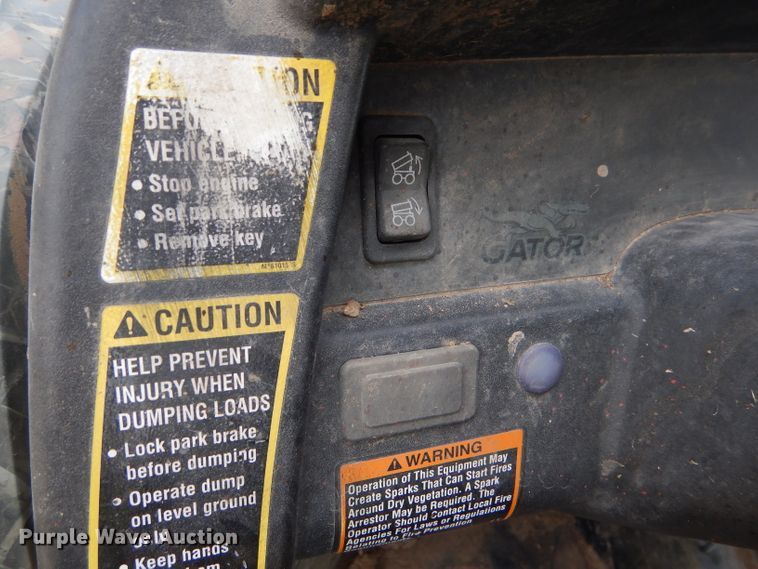 image for item FY9506 2011 John Deere 825i Gator utility vehicle