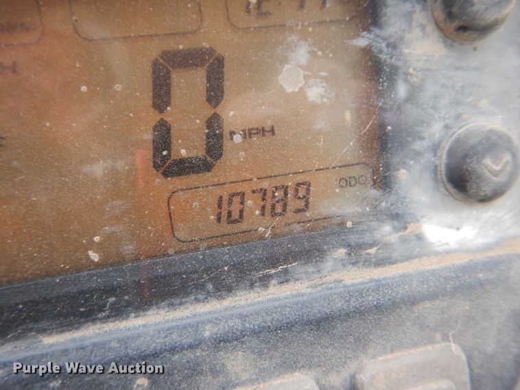 image for item FY9506 2011 John Deere 825i Gator utility vehicle