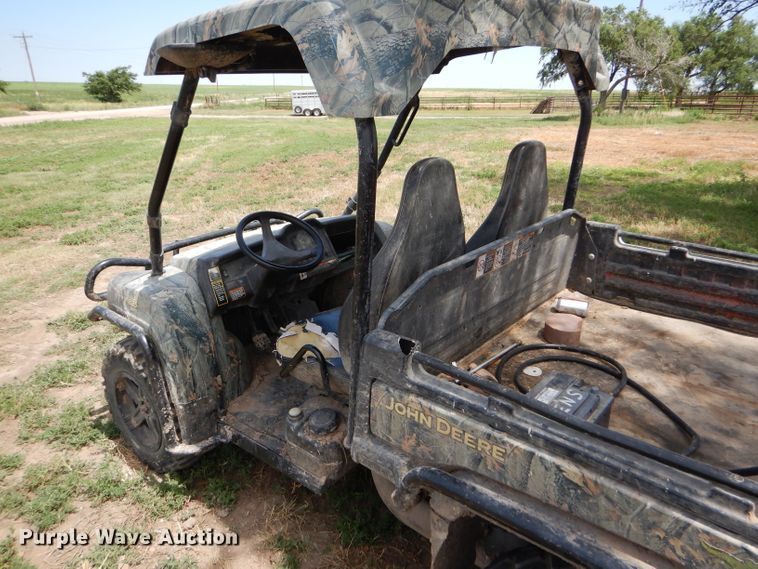 image for item FY9506 2011 John Deere 825i Gator utility vehicle