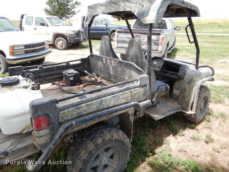 image for item FY9506 2011 John Deere 825i Gator utility vehicle