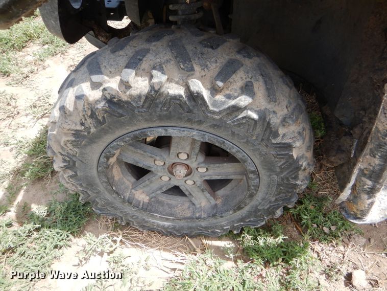 image for item FY9506 2011 John Deere 825i Gator utility vehicle