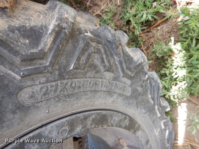 image for item FY9506 2011 John Deere 825i Gator utility vehicle