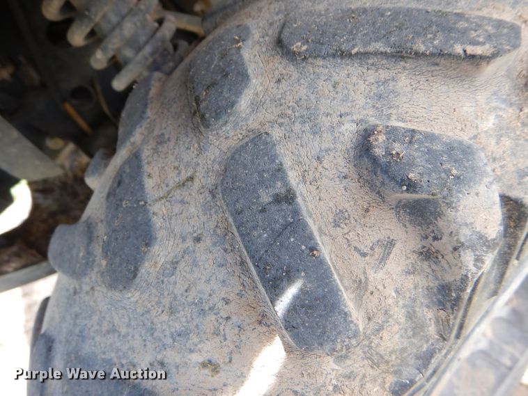 image for item FY9506 2011 John Deere 825i Gator utility vehicle