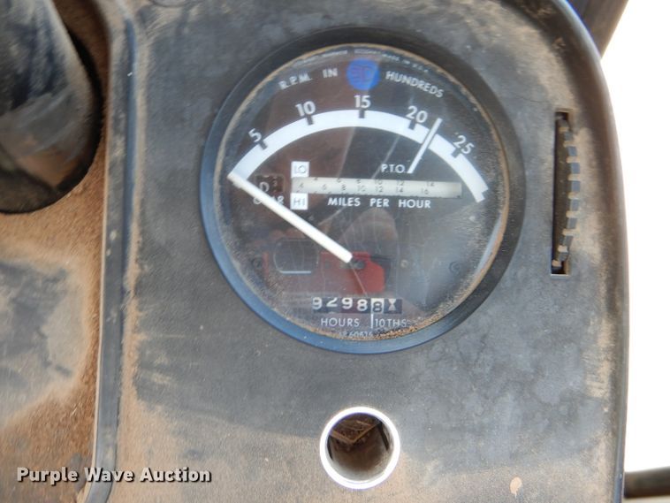 image for item FY9510 1980 John Deere 4440 tractor