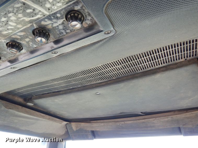 image for item FY9510 1980 John Deere 4440 tractor