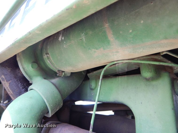 image for item FY9510 1980 John Deere 4440 tractor