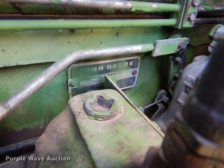 image for item FY9510 1980 John Deere 4440 tractor