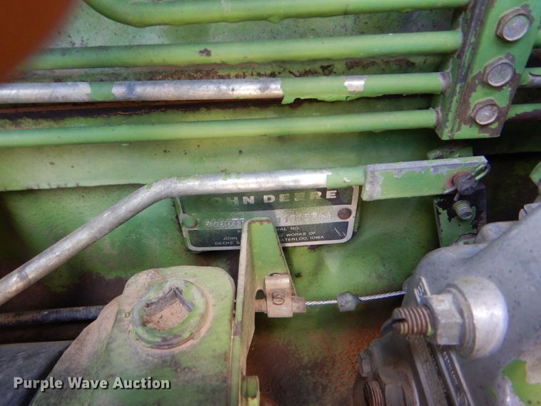 image for item FY9510 1980 John Deere 4440 tractor