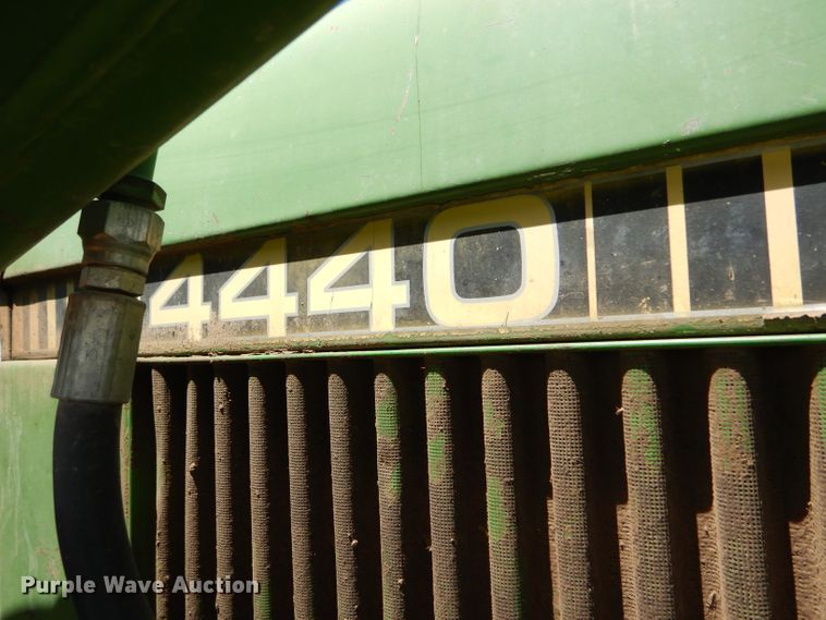 image for item FY9510 1980 John Deere 4440 tractor