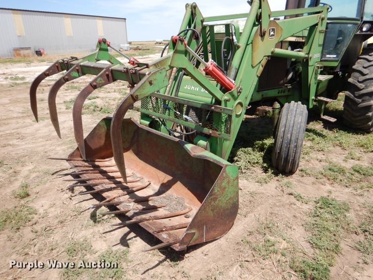 image for item FY9510 1980 John Deere 4440 tractor