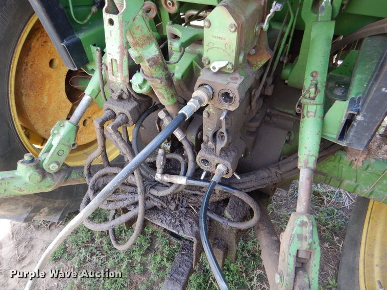 image for item FY9510 1980 John Deere 4440 tractor