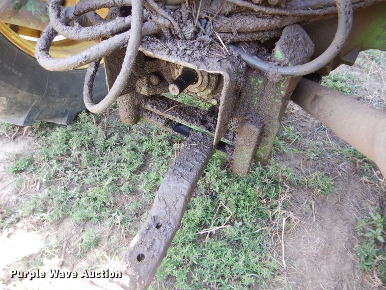 image for item FY9510 1980 John Deere 4440 tractor