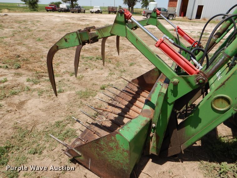 image for item FY9510 1980 John Deere 4440 tractor