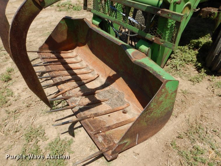 image for item FY9510 1980 John Deere 4440 tractor