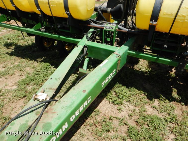image for item FY9511 John Deere 7200 no-till planter
