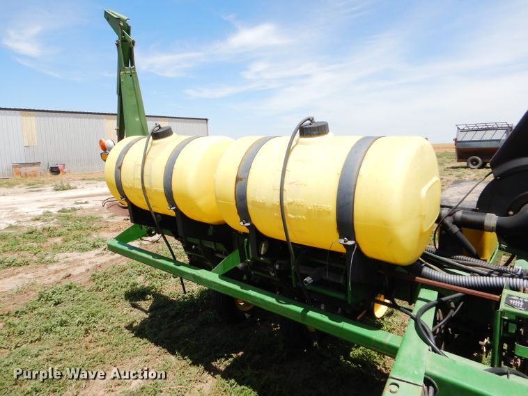 image for item FY9511 John Deere 7200 no-till planter