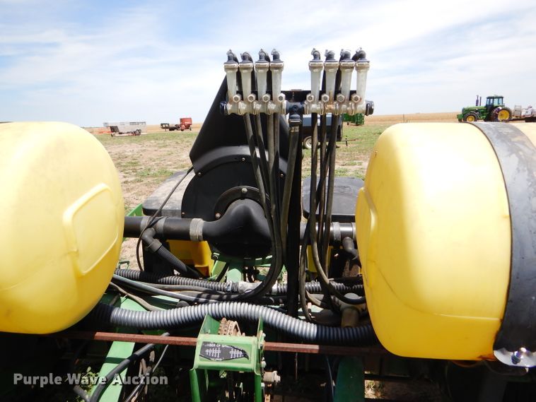 image for item FY9511 John Deere 7200 no-till planter