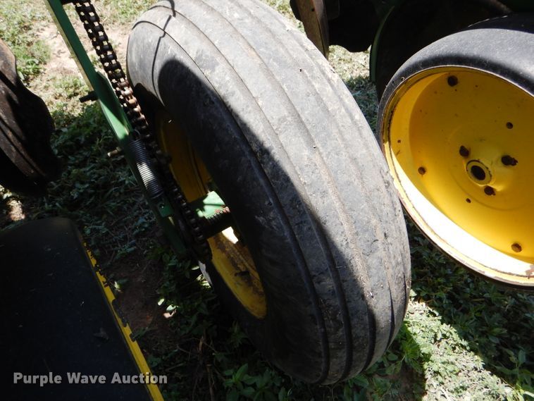 image for item FY9511 John Deere 7200 no-till planter