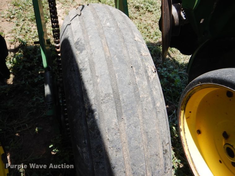 image for item FY9511 John Deere 7200 no-till planter