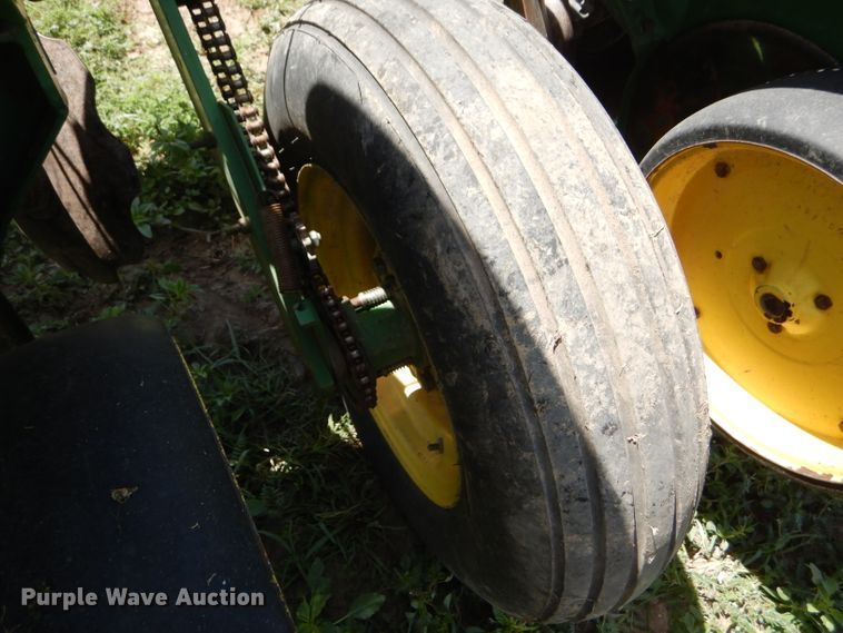 image for item FY9511 John Deere 7200 no-till planter