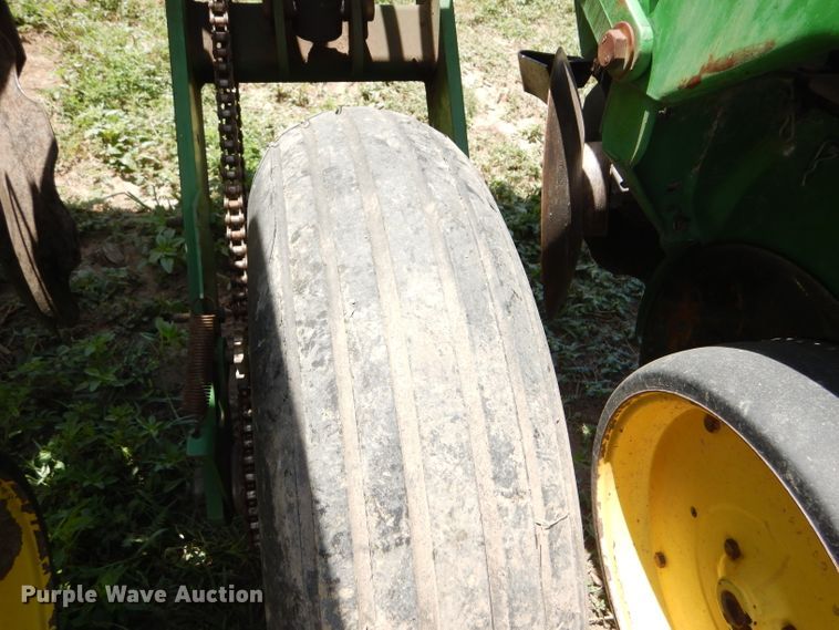 image for item FY9511 John Deere 7200 no-till planter