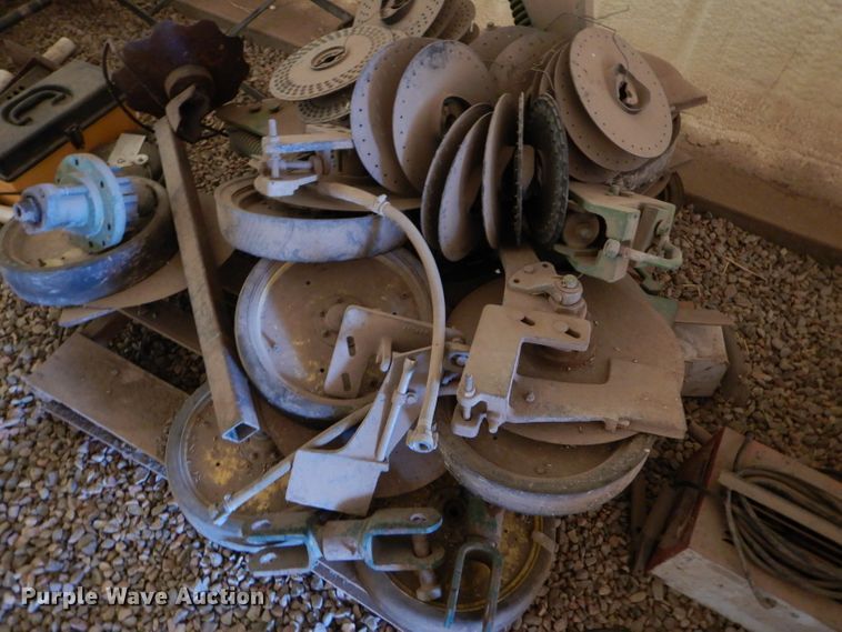 image for item FY9511 John Deere 7200 no-till planter