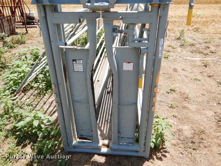 image for item FY9512 Winkel squeeze chute