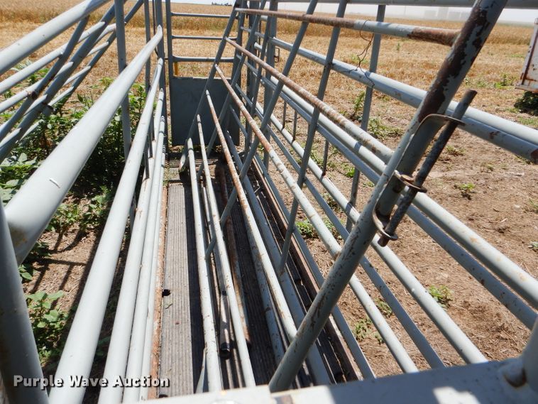 image for item FY9512 Winkel squeeze chute