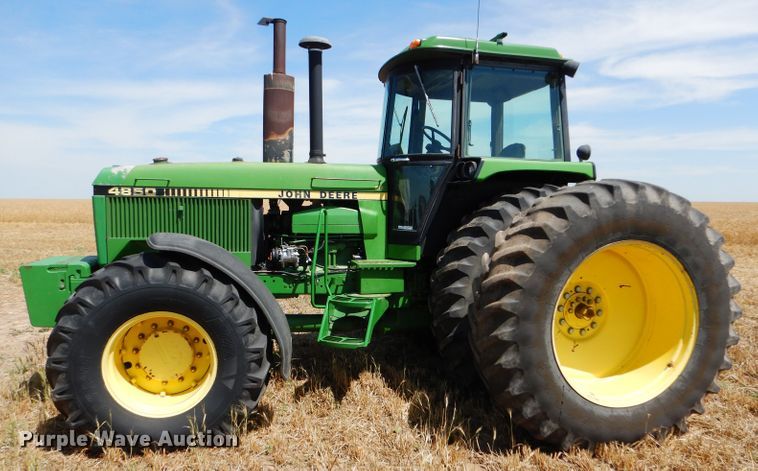 image for item FY9516 1988 John Deere 4850 MFWD tractor