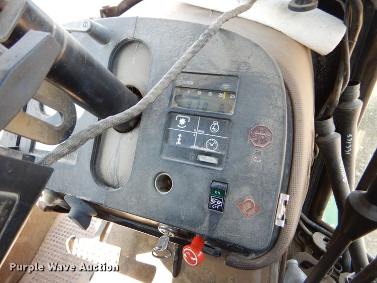 image for item FY9516 1988 John Deere 4850 MFWD tractor