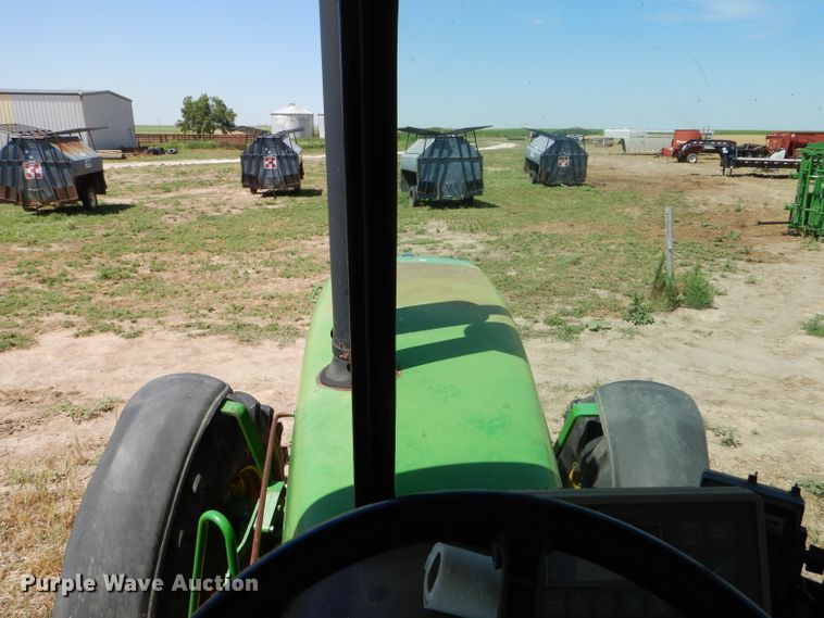 image for item FY9516 1988 John Deere 4850 MFWD tractor