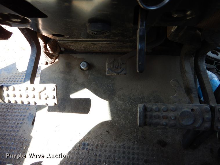 image for item FY9516 1988 John Deere 4850 MFWD tractor