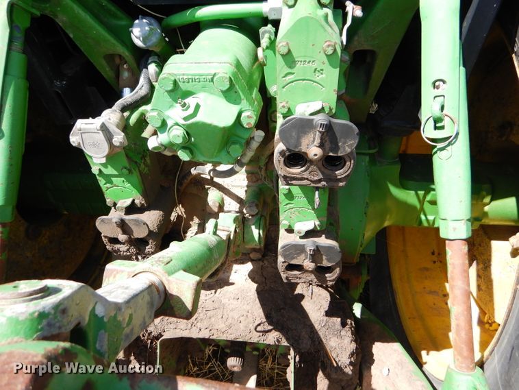 image for item FY9516 1988 John Deere 4850 MFWD tractor