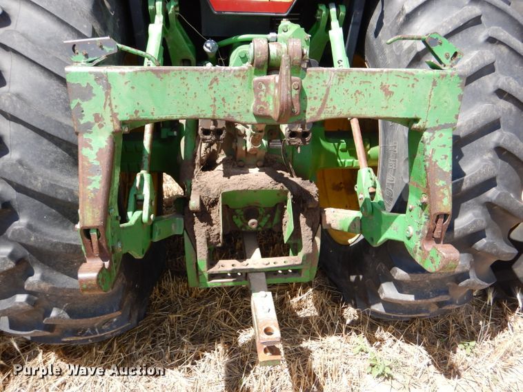 image for item FY9516 1988 John Deere 4850 MFWD tractor