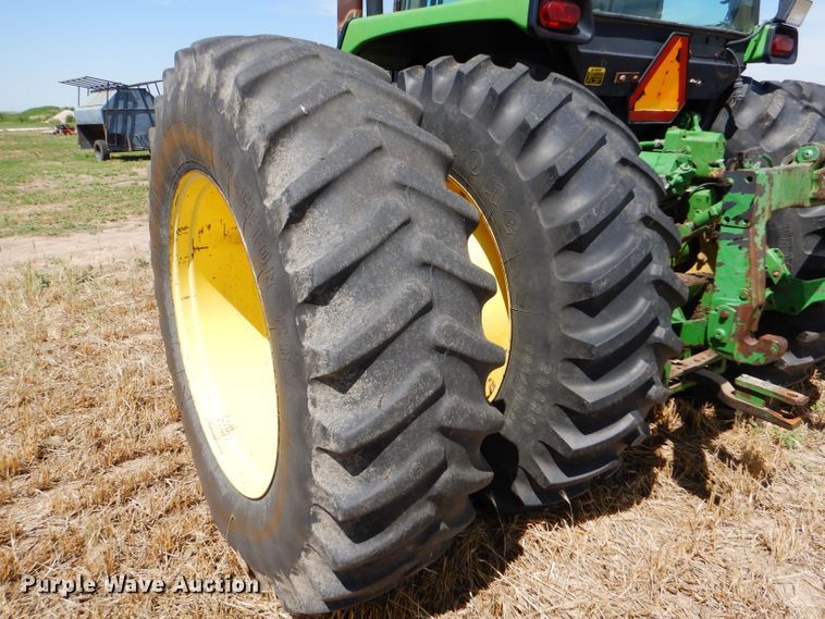 image for item FY9516 1988 John Deere 4850 MFWD tractor