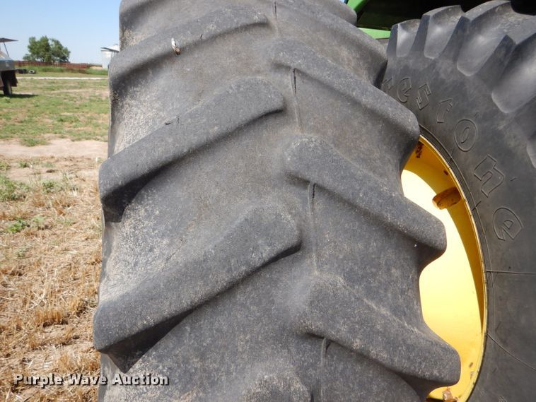 image for item FY9516 1988 John Deere 4850 MFWD tractor