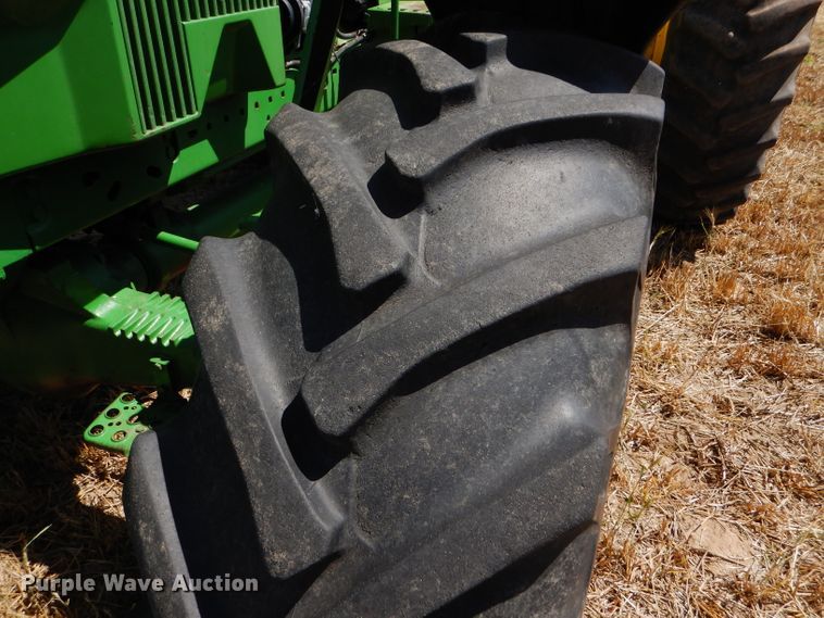 image for item FY9516 1988 John Deere 4850 MFWD tractor