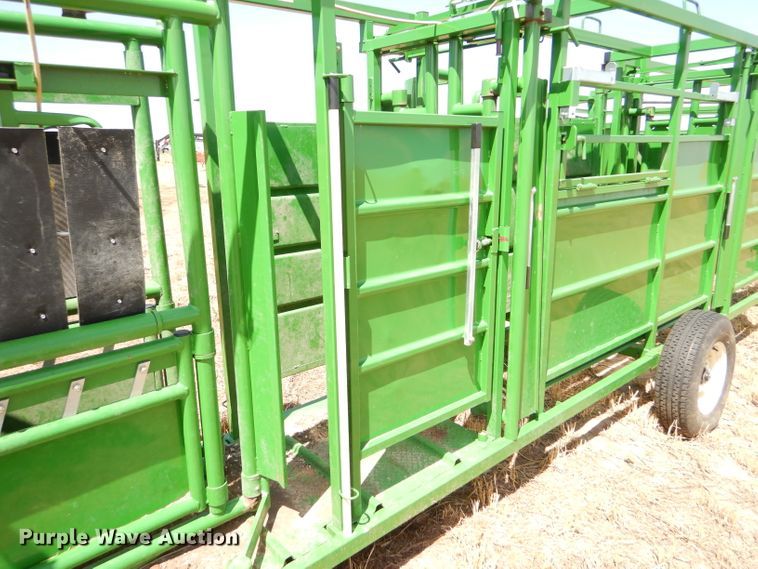 image for item FY9517 Livestock working corral