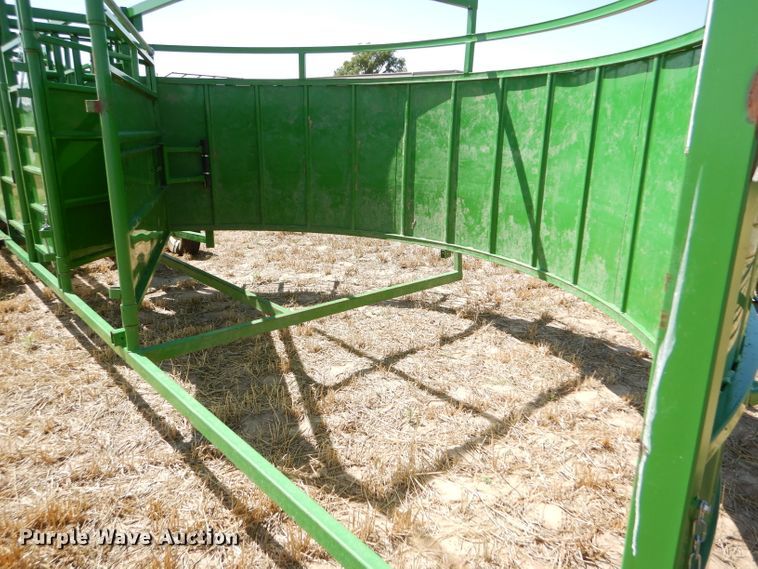 image for item FY9517 Livestock working corral