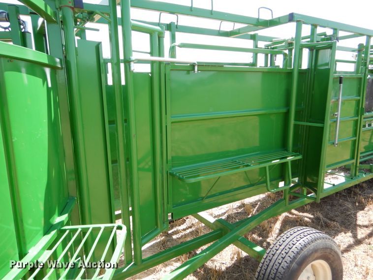 image for item FY9517 Livestock working corral