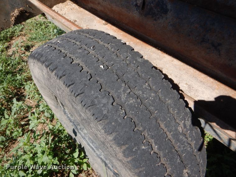 image for item FY9519 L-H creep feeder