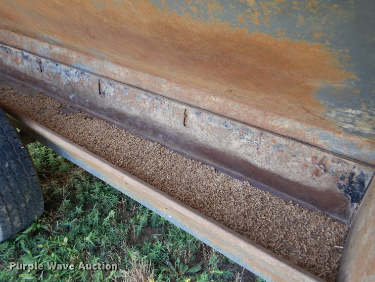 image for item FY9520 L-H creep feeder