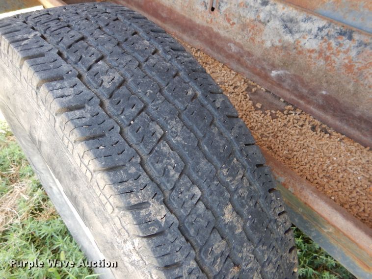 image for item FY9520 L-H creep feeder