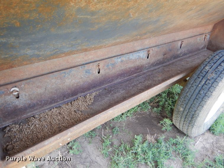 image for item FY9522 L-H creep feeder