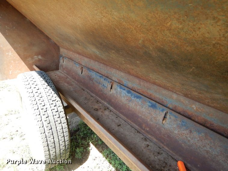 image for item FY9522 L-H creep feeder