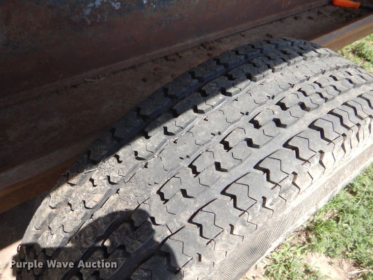 image for item FY9522 L-H creep feeder