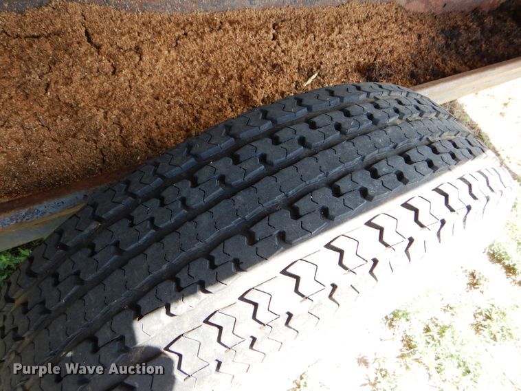 image for item FY9526 L-H creep feeder