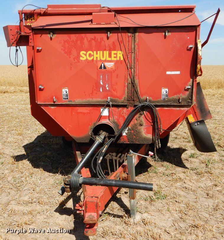 image for item FY9533 Schuler SRM262 feed mixer